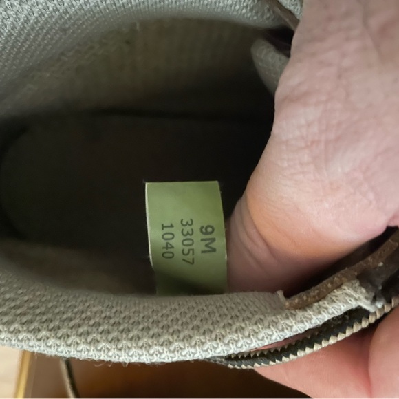 Timberland Leather with mesh top. Two-tone boots. Size 9m - Picture 5 of 6